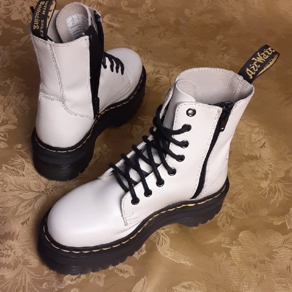 Dr. Martens JADON Platform White Combat Leather Boots,  Women's 5.0  Men's 4.0